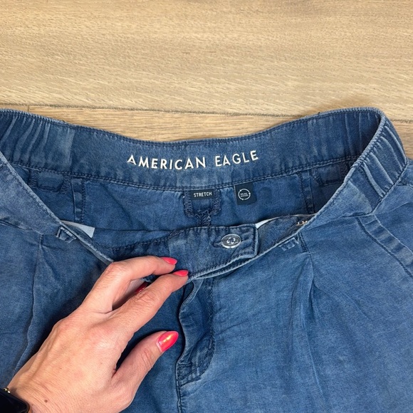American Eagle High Waisted Soft Women's Blue Chambray Shorts - Picture 3 of 10